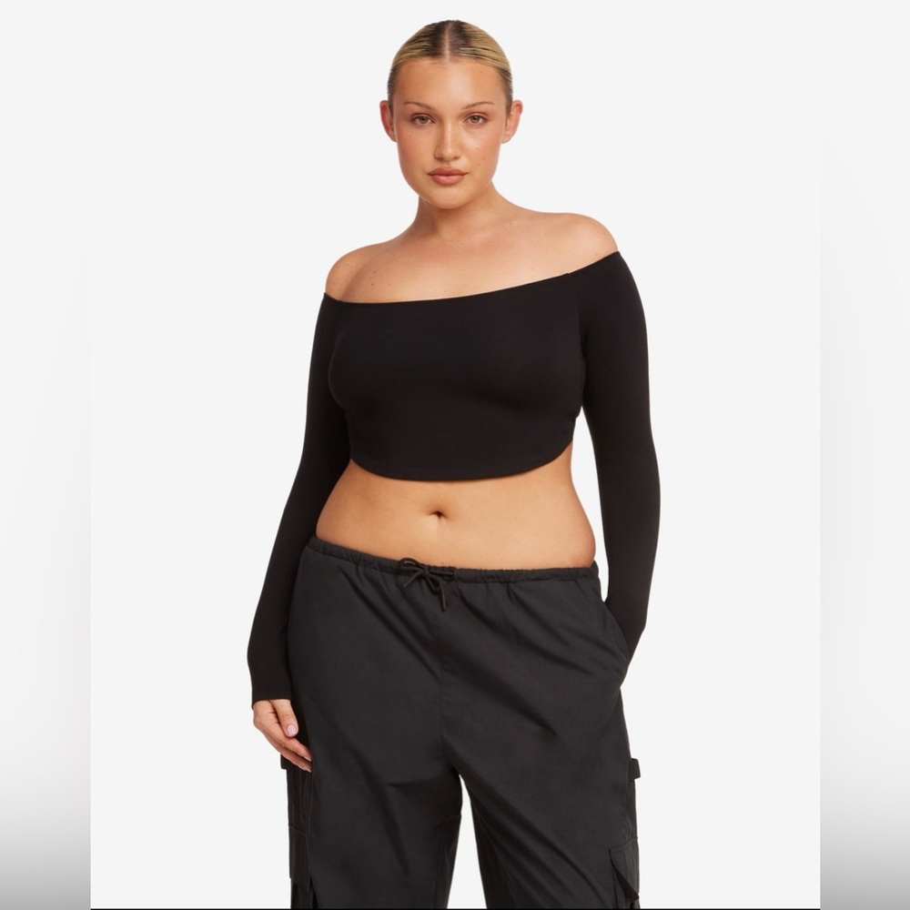 CSB Open Back Long Sleeve Top | Black
S